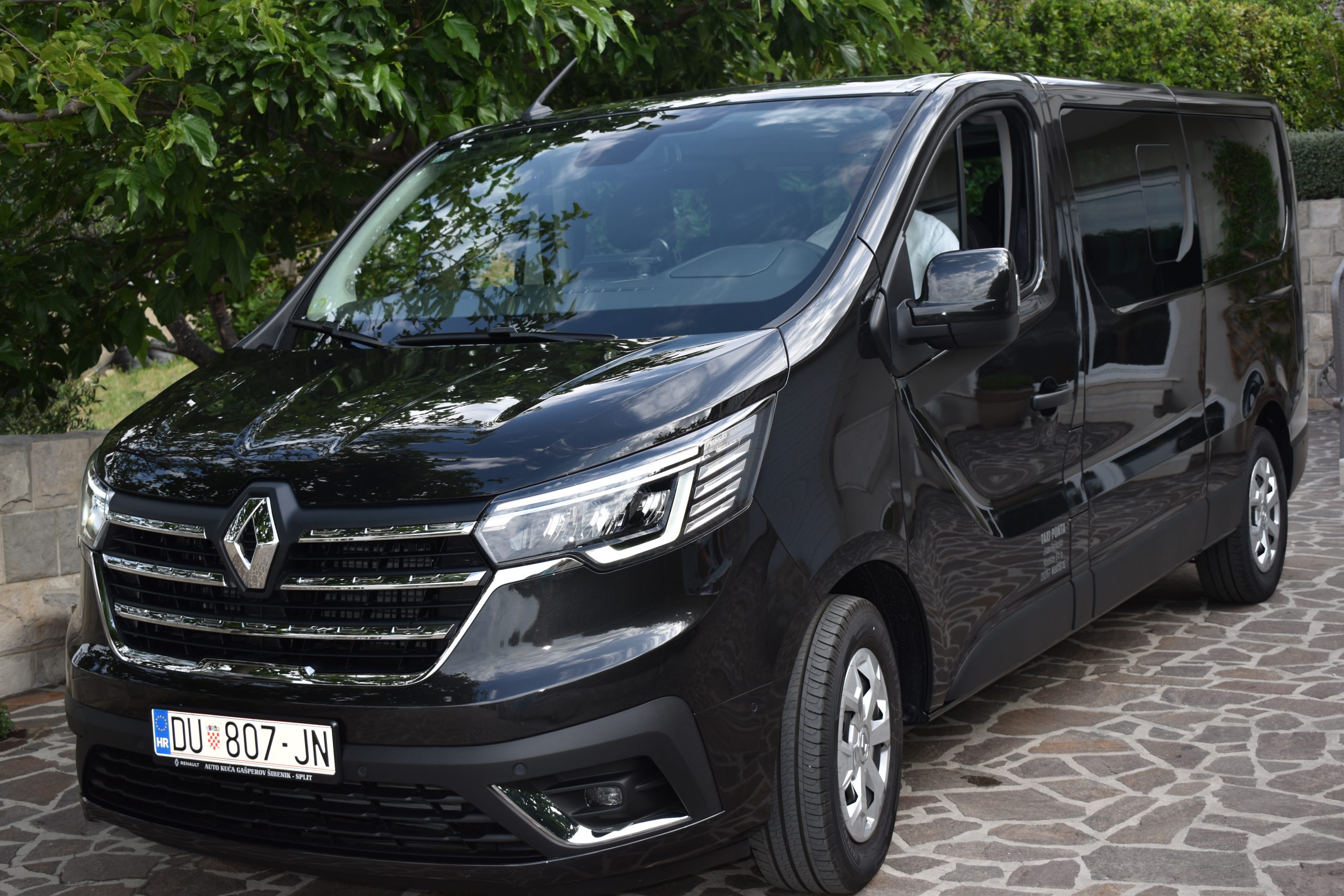 Comfore taxi  minivan Orebić